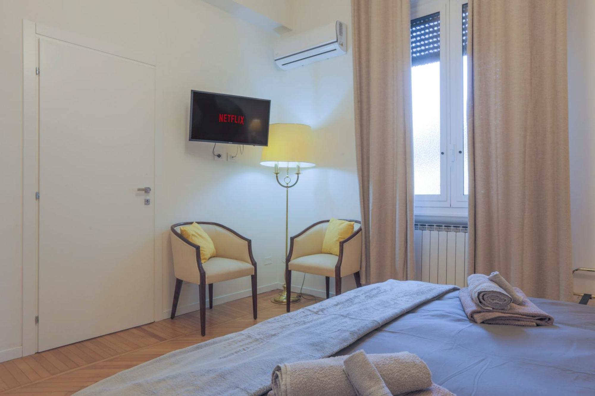 Fiera Milano-City Life Free Parking Villa Anglia' S Bridge Exterior photo